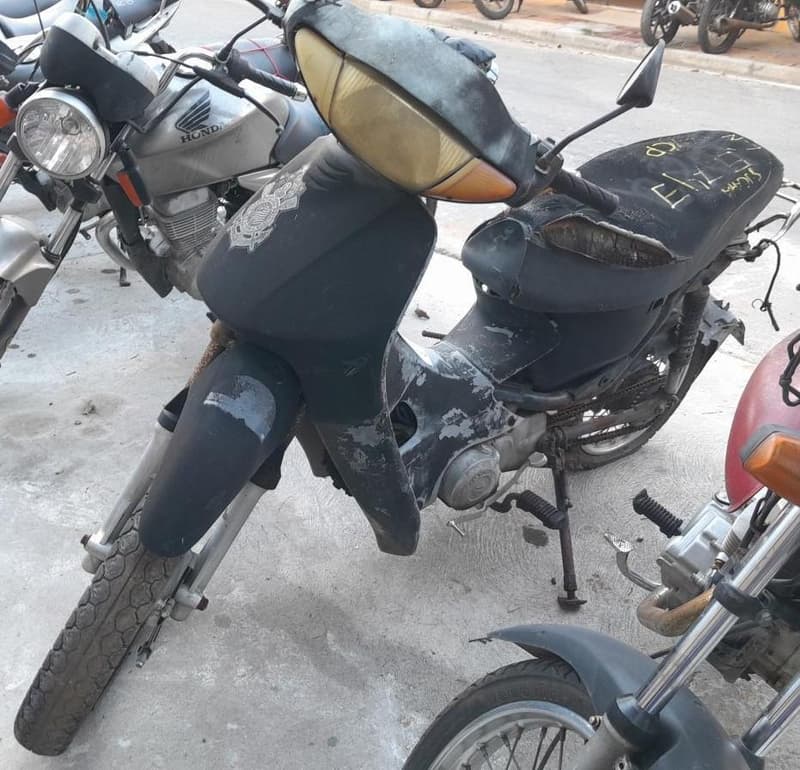 Honda C-100 BIZ 2002 — foto 2