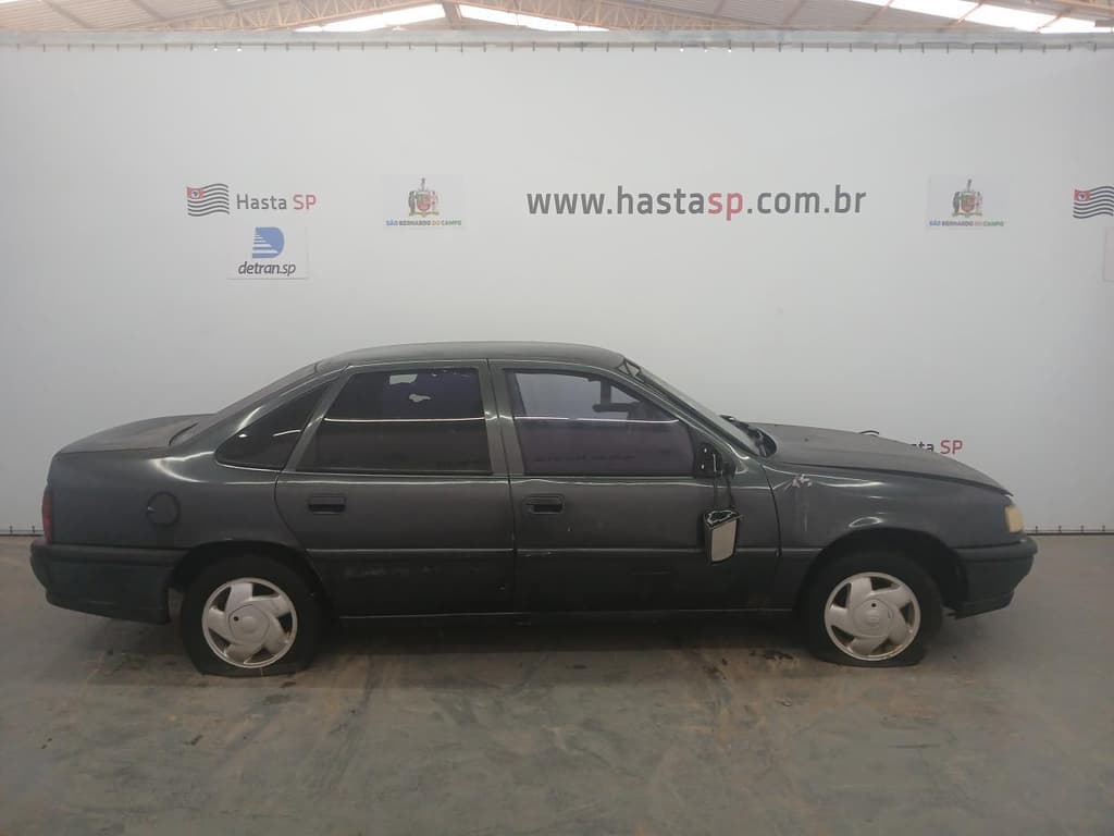 Chevrolet Vectra GLS 1996, cinza