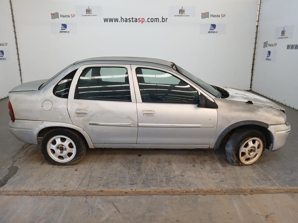 Chevrolet Corsa Super 1999, prata