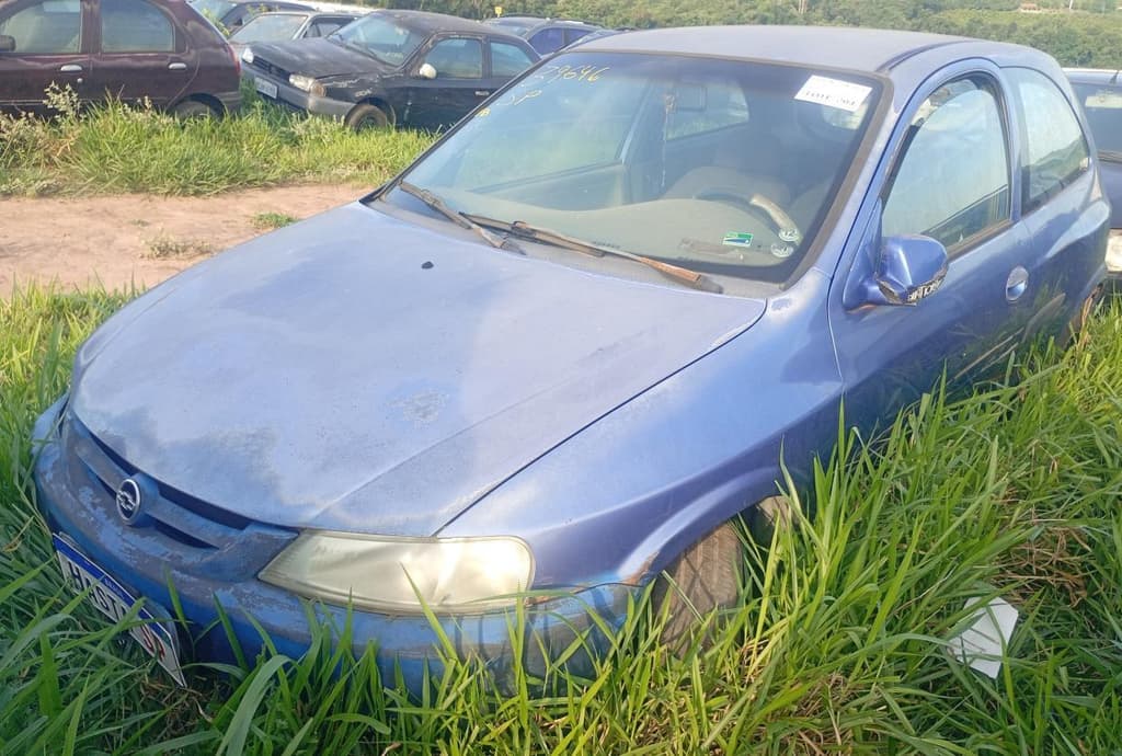 Chevrolet Celta 3 Portas 2001 — foto 2