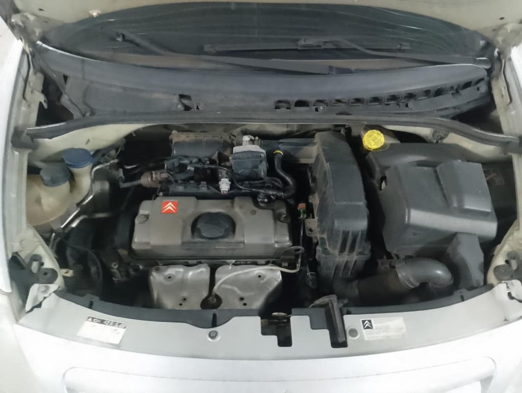 Citroën C3 GLX 14 Flex 2006 — foto 6