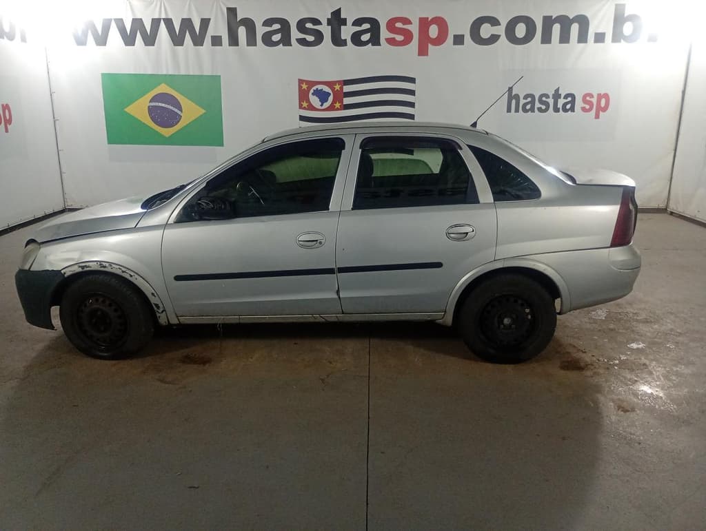 Chevrolet Corsa Sedan 2002 — foto 1