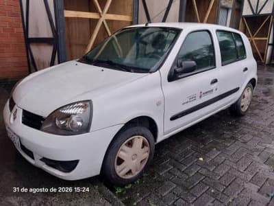 Renault Clio 2011 — foto 6