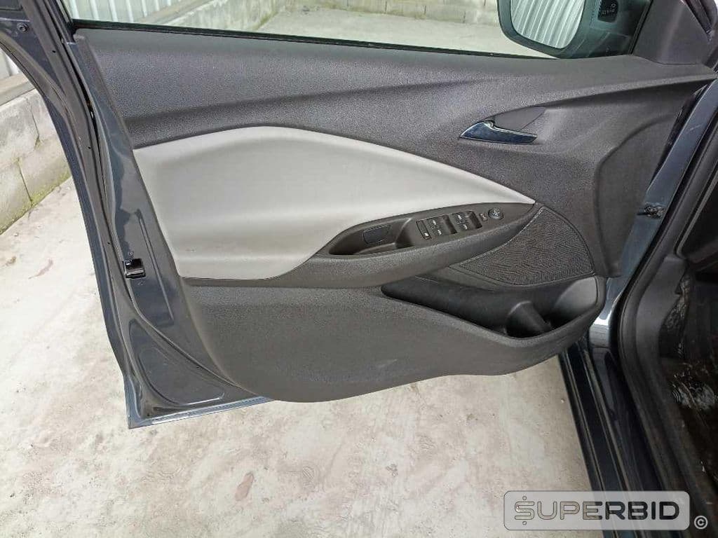 Chevrolet Onix Plus 10tat Pr2, 2024 — foto 3