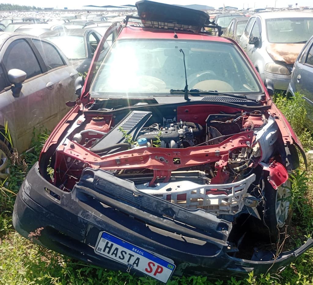 Renault Clio RL 1.0 2001, vermelha