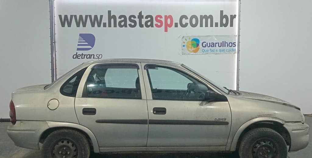 Chevrolet Classic Life 2005, bege