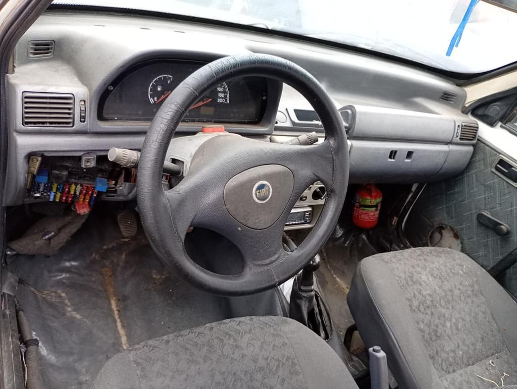 Fiat UNO Mille Fire 2005 — foto 6