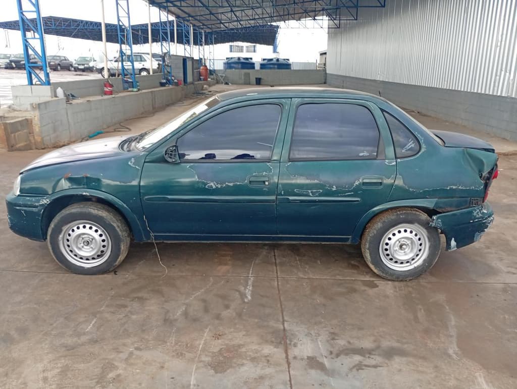 Chevrolet Corsa Mileniun 2001 — foto 2