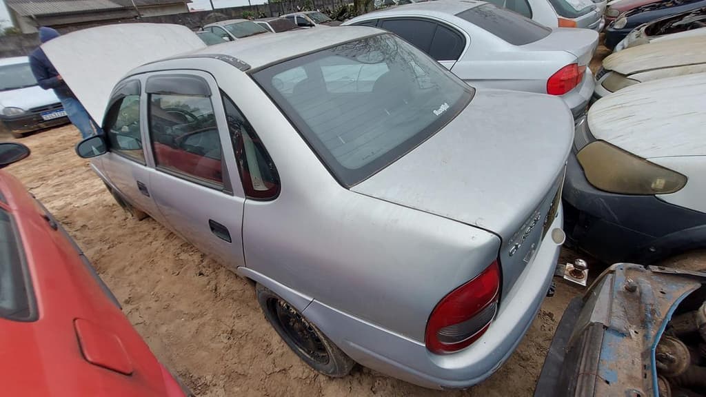 Chevrolet I/gm Corsa Classic 2003 — foto 3