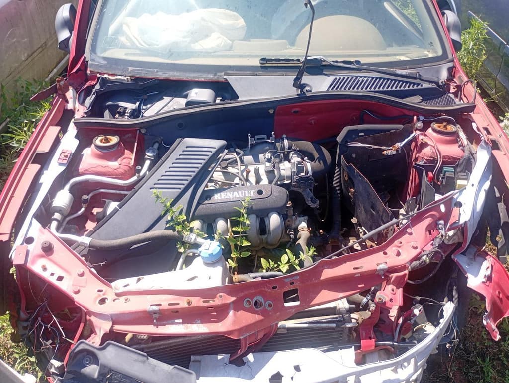 Renault Clio RL 1.0 2001 — foto 6
