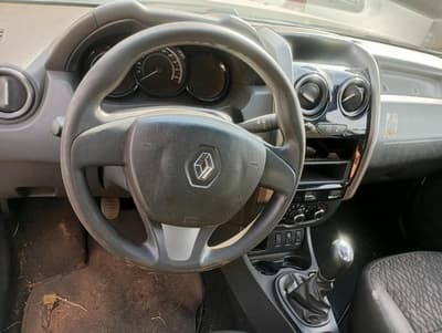 Renault Oroch 2022 — foto 13