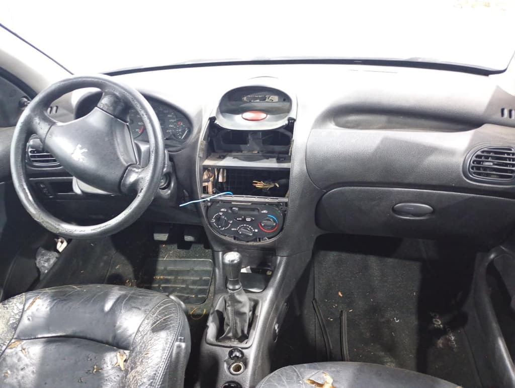 Peugeot 206 10 Sensat 2005 — foto 5