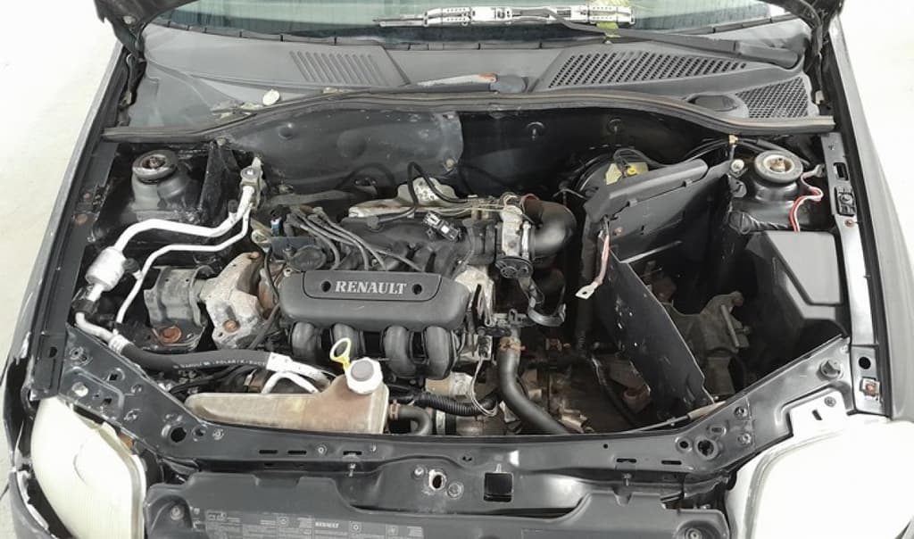 Renault Clio RL 1.0 2000 — foto 5