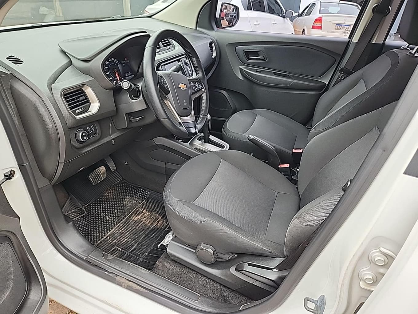 Chevrolet Spin 1.8l AT LT7 2023 — foto 13