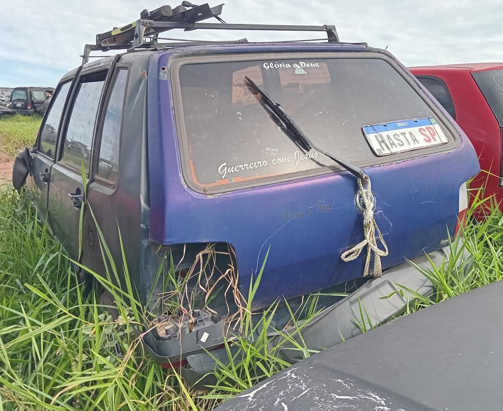 Fiat UNO Mille Fire 2005, azul
