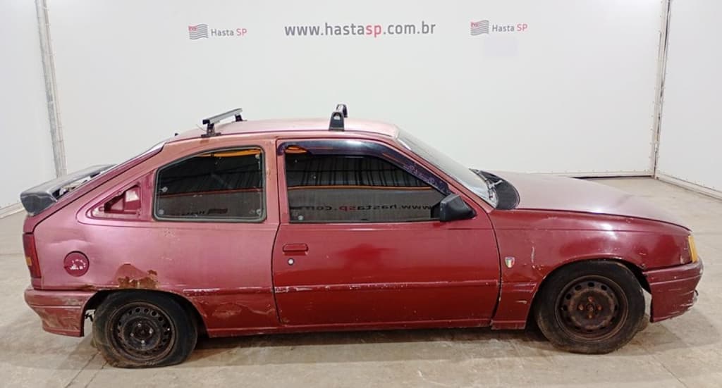 Chevrolet Kadett GL 1996, vermelha