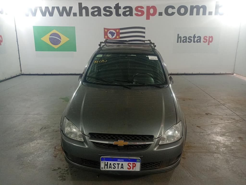Chevrolet Classic LS 2012 — foto 1