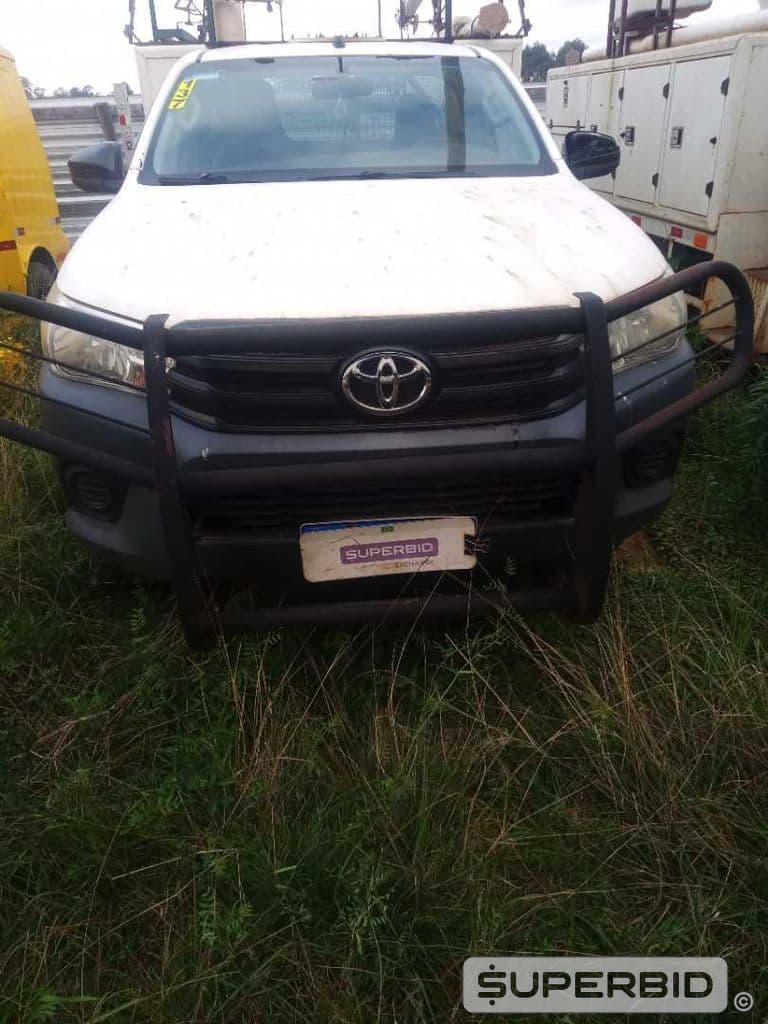 Toyota Hilux 2017 — foto 13