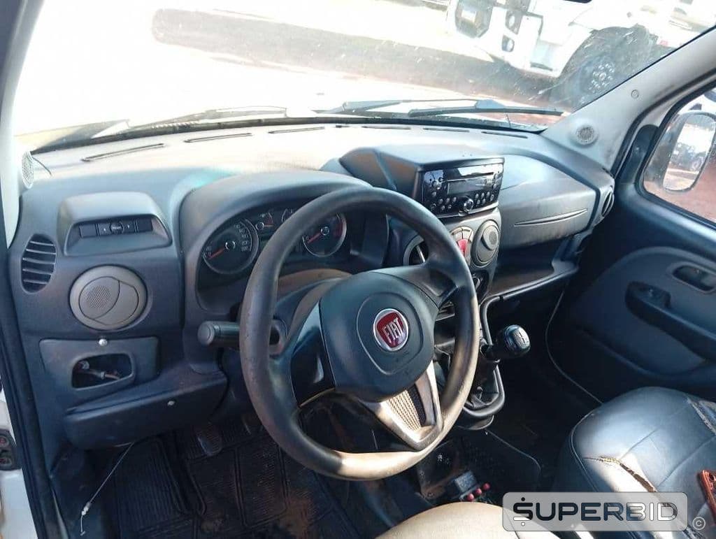Fiat Doblo Essence 1.8 2015 — foto 9