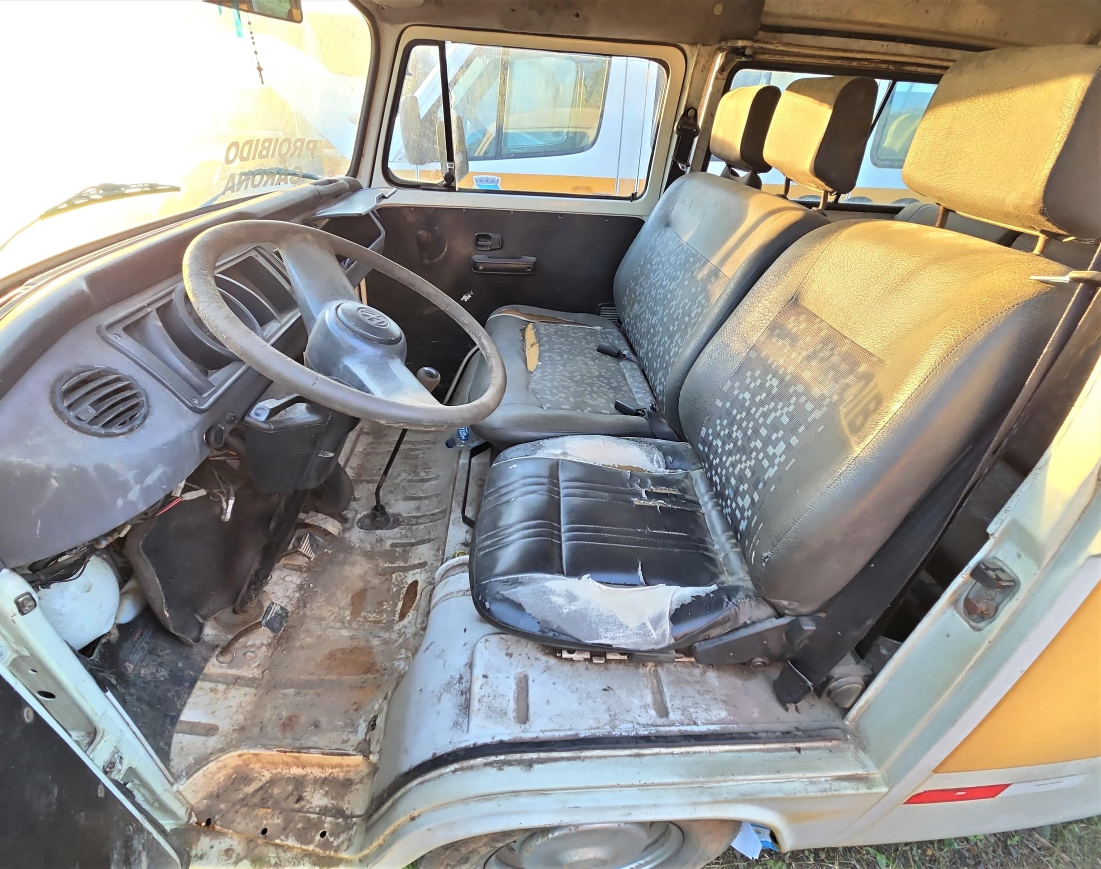 Volkswagen Kombi Escolar 2010 — foto 11