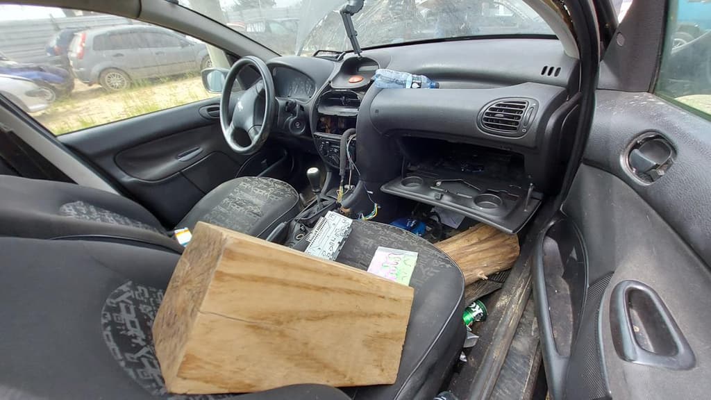 Peugeot 206 Sw14 Moon FX 2008 — foto 5