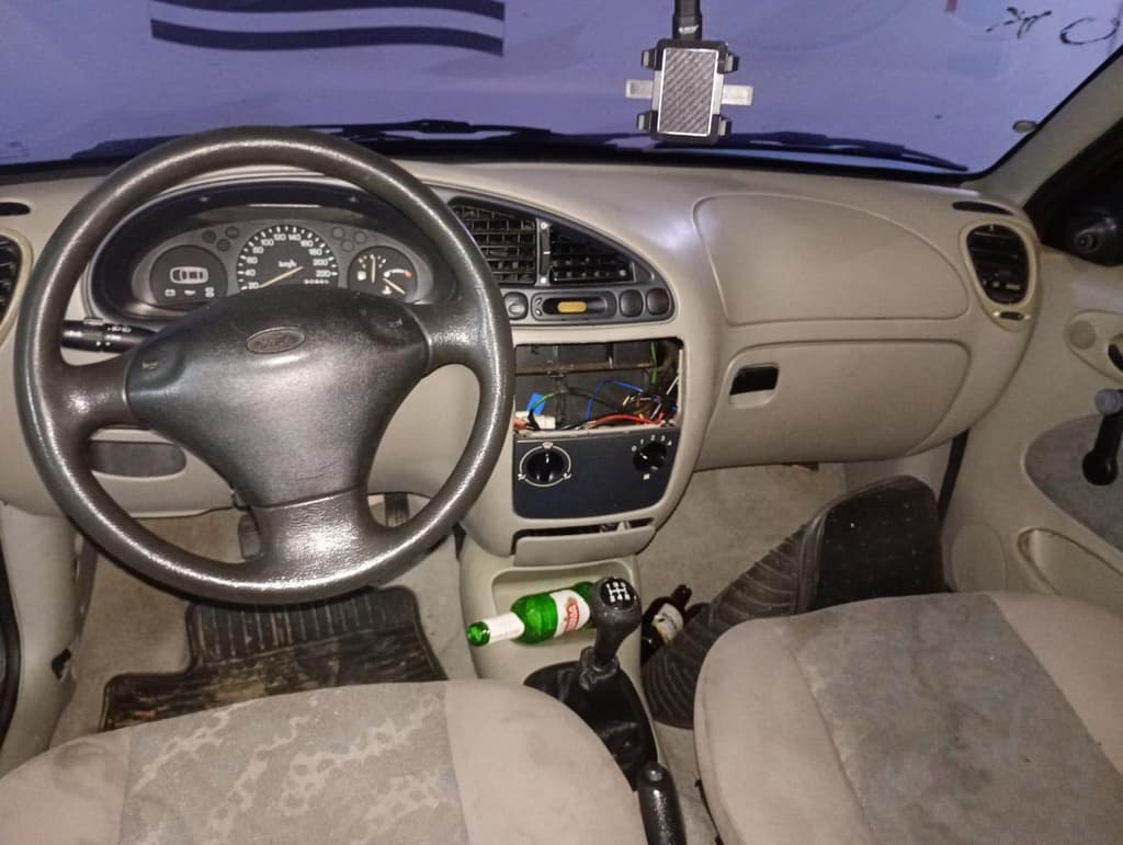 Ford Fiesta CLX 1997 — foto 4