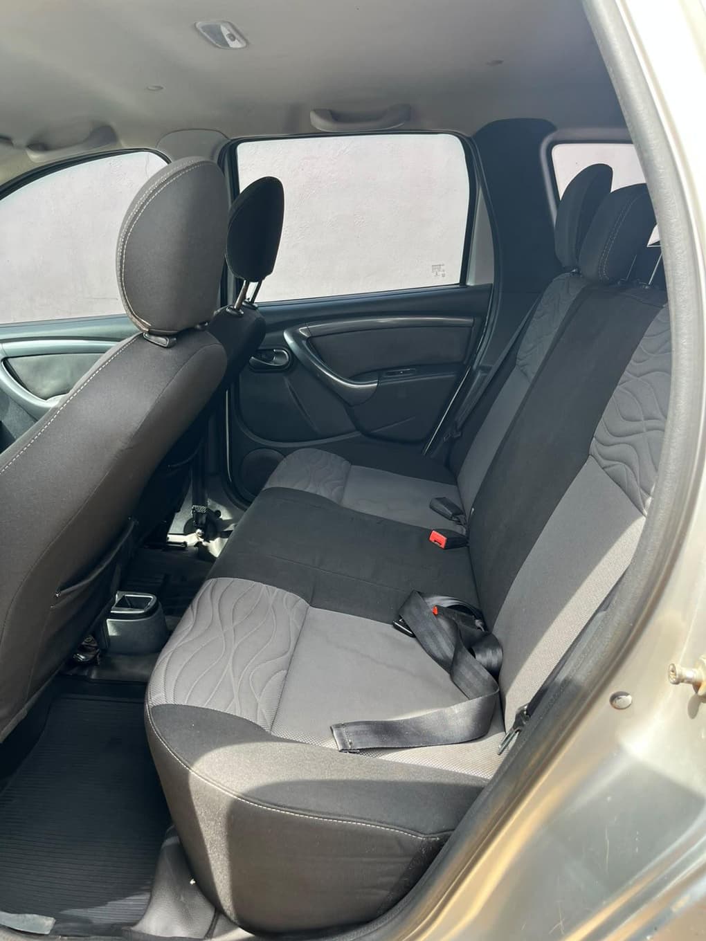 Duster Dynamique , Flex, Automática, Ano Modelo 2015 — foto 3