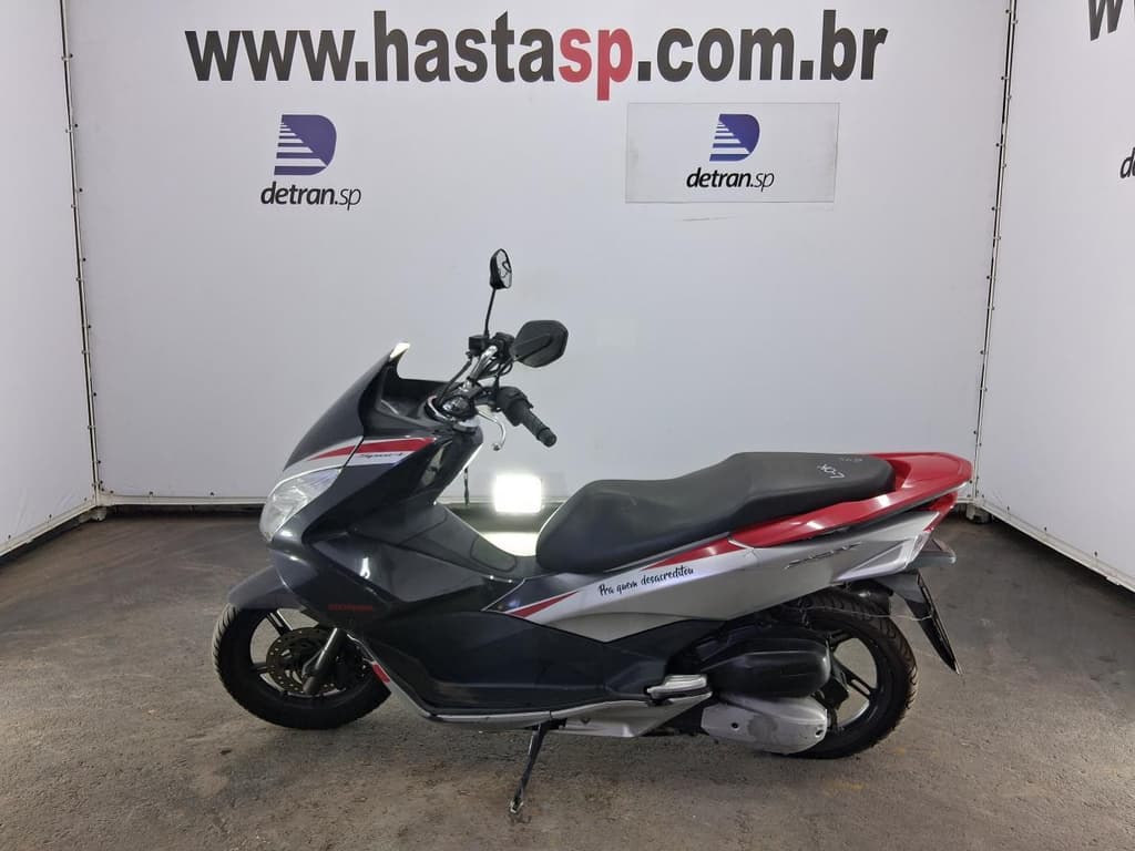 Honda PCX 150 Sport 2018 — foto 2
