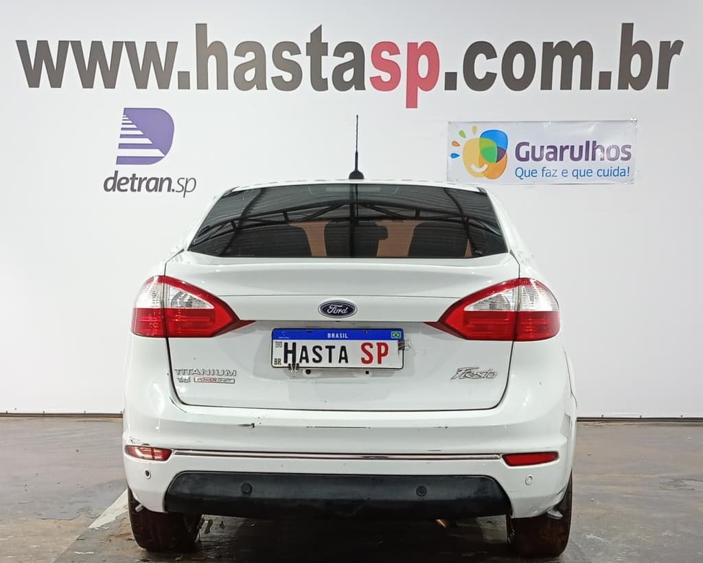 Ford Fiesta 2014 — foto 4
