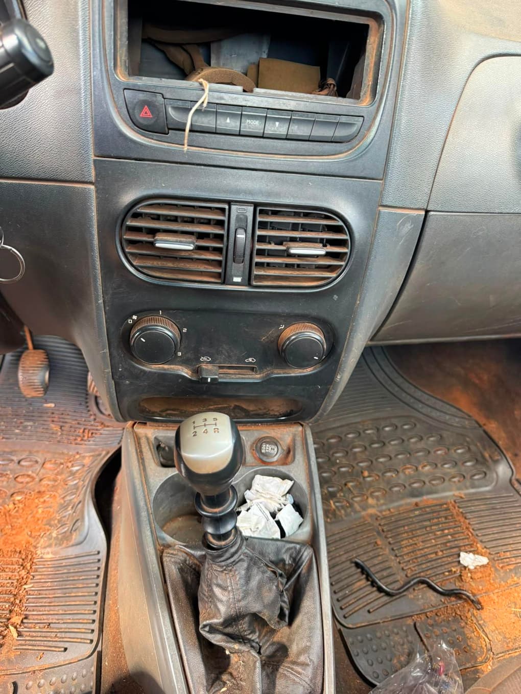 Fiat Strada Working - 2012 — foto 12