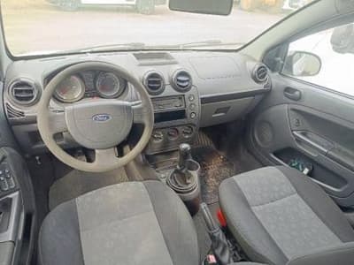 Ford Fiesta 2013 — foto 15