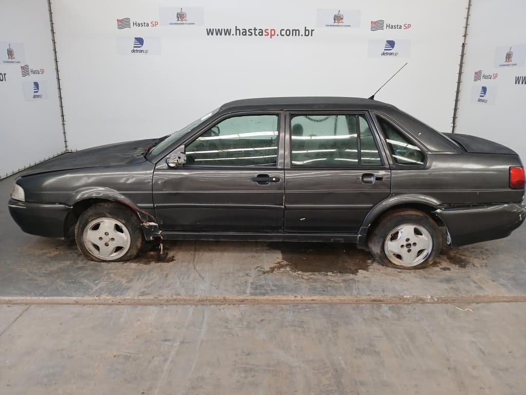 Volkswagen Santana 2002 — foto 1