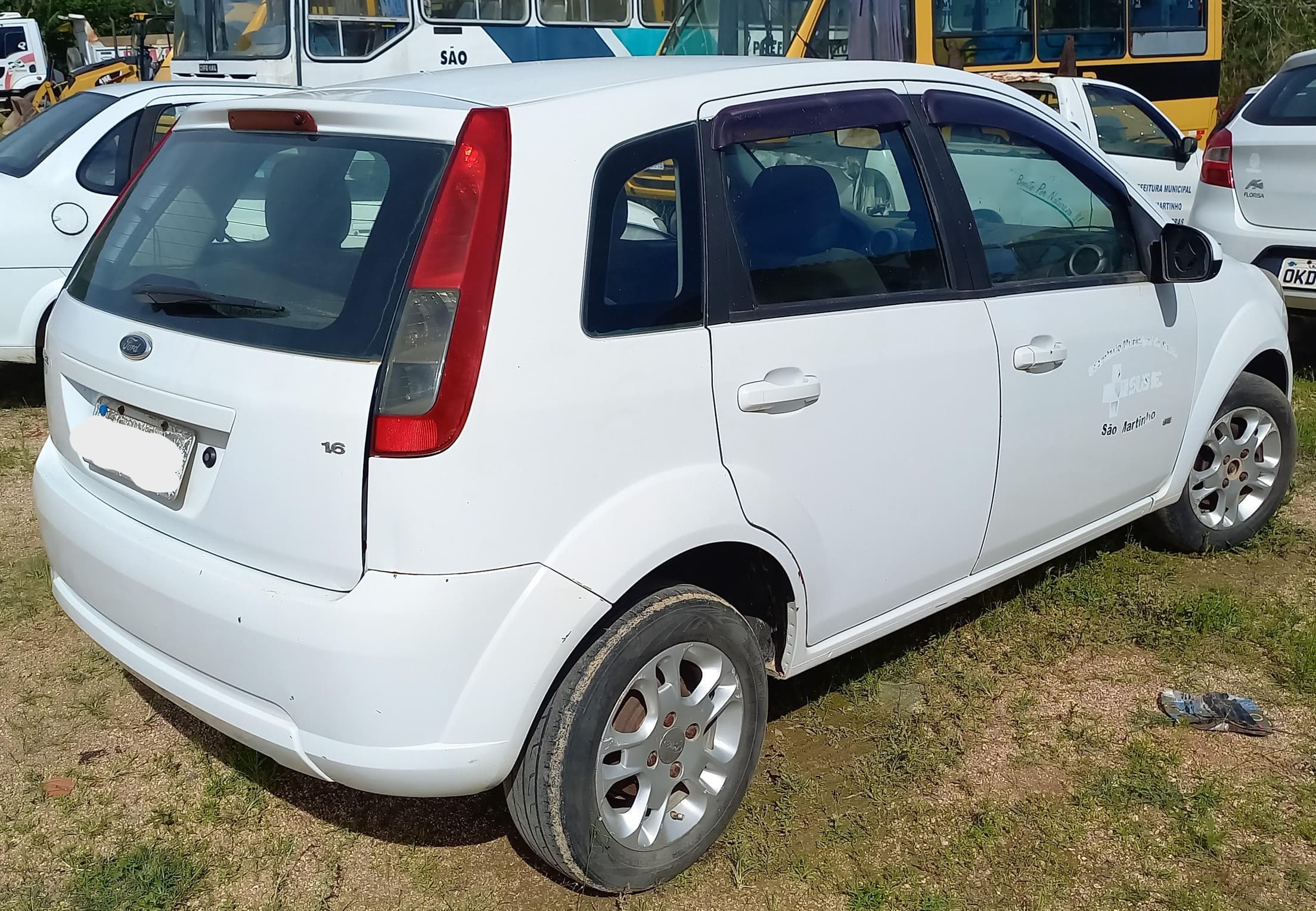 Ford Fiesta 1.6 Flex 2014 — foto 3