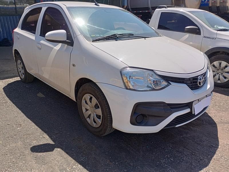 Toyota Etios 2019 — foto 3