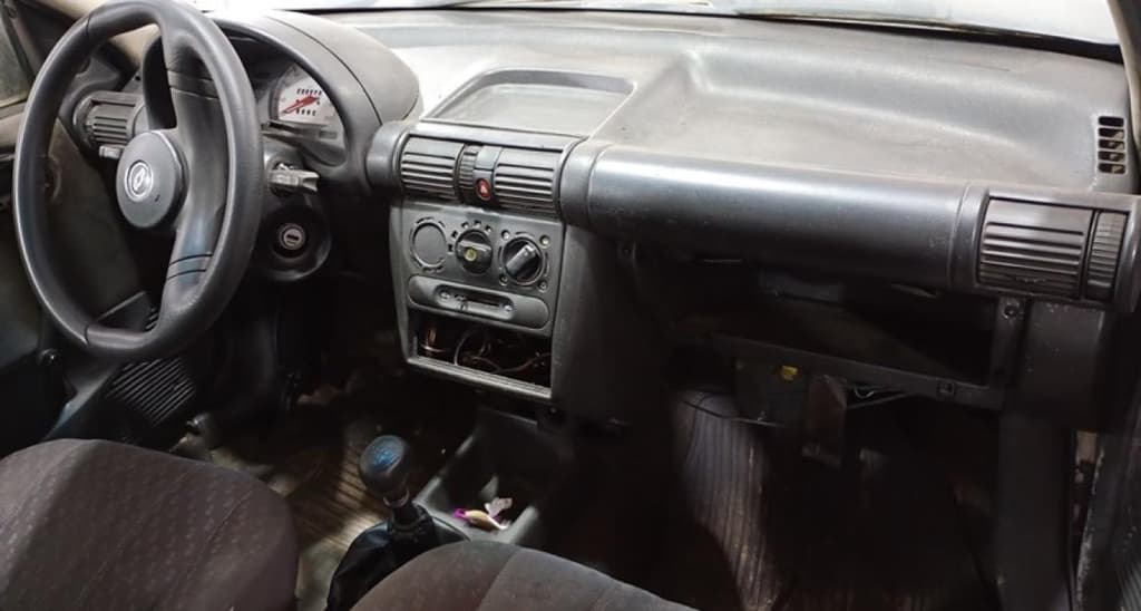 Chevrolet Corsa Milenium 2002 — foto 5