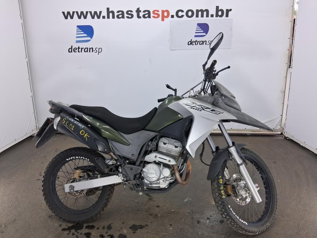 Honda XRE 300 2018, verde