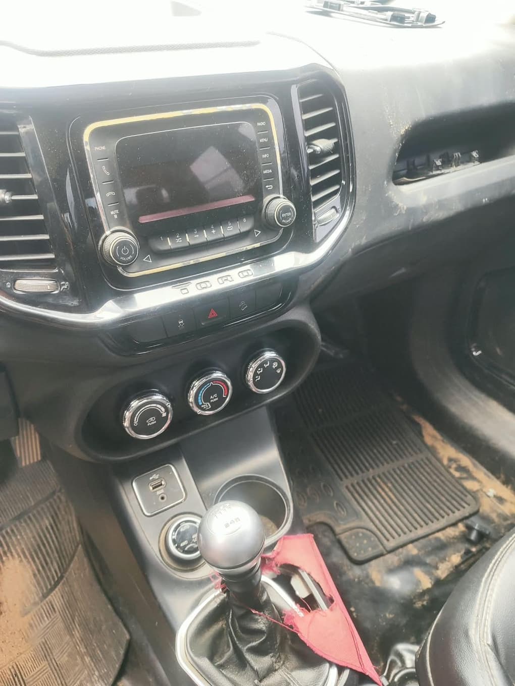 Fiat Toro 2018 — foto 17