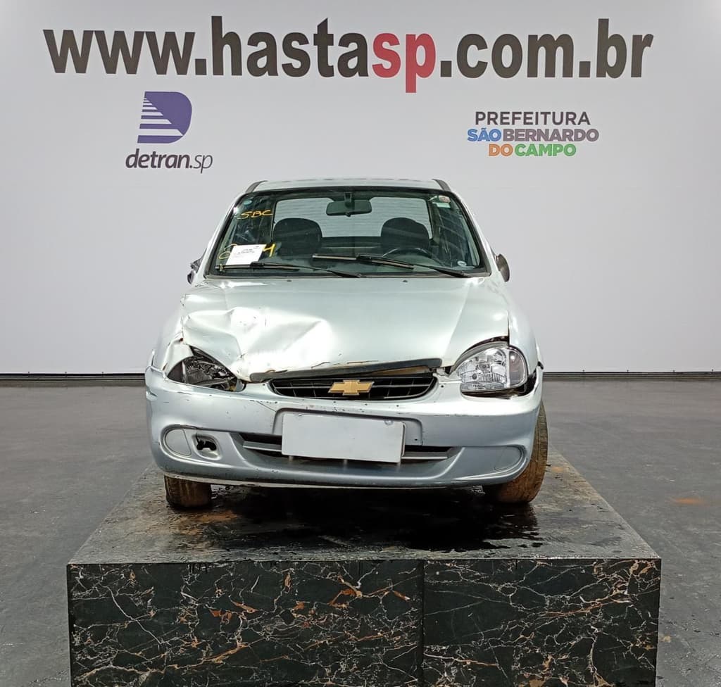 Chevrolet Classic 2010 — foto 3