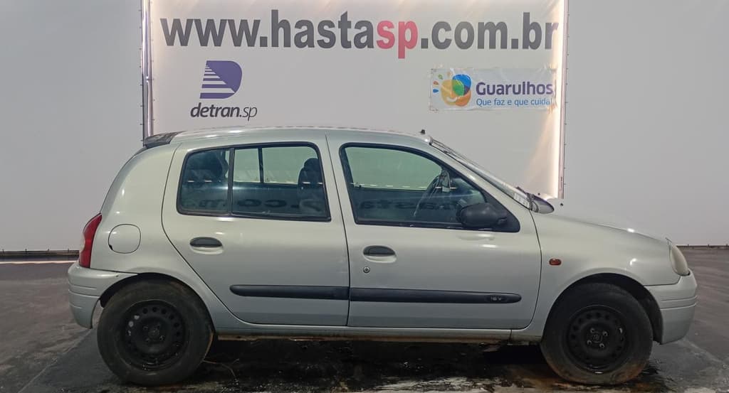 Renault Clio RL 1.0 16V 2002 — foto 1