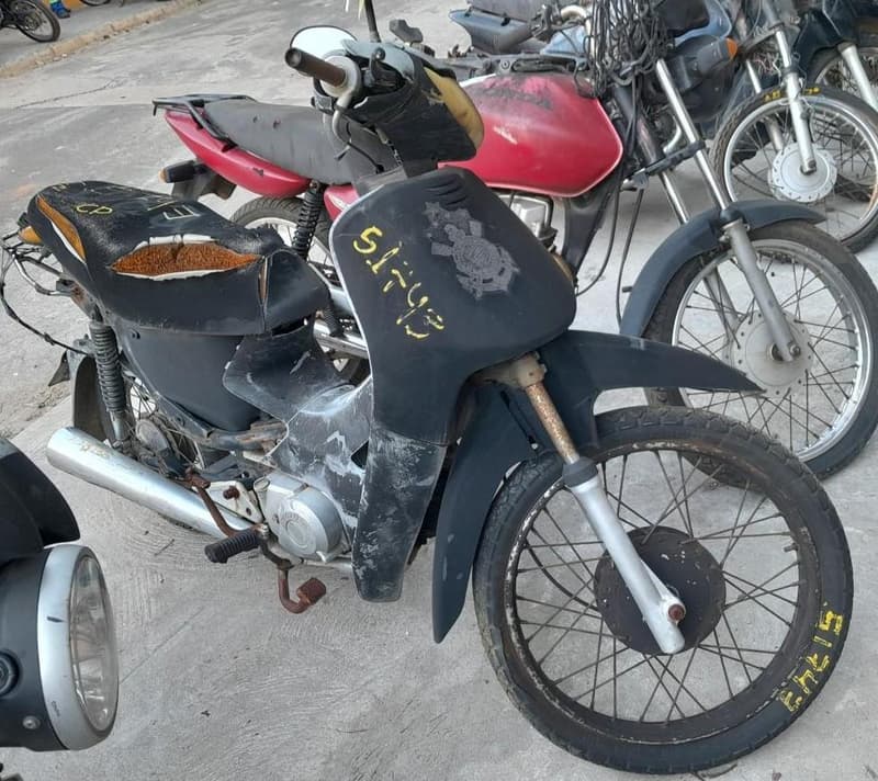 Honda C-100 BIZ 2002