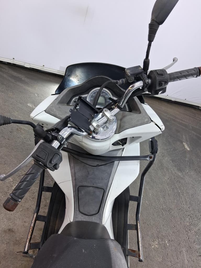 Honda PCX 150 DLX 2016 — foto 5