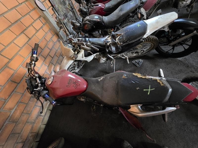 Honda CB 300r 2011 — foto 5