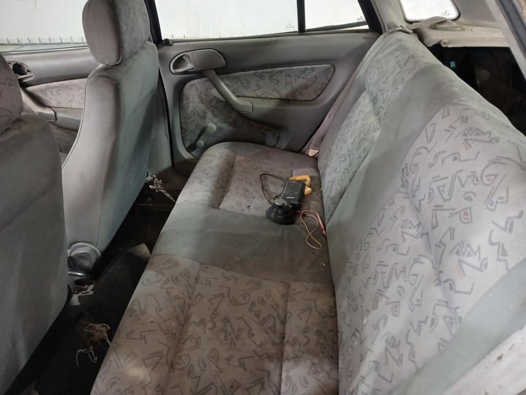 Volkswagen GOL Plus 16V 2001 — foto 5