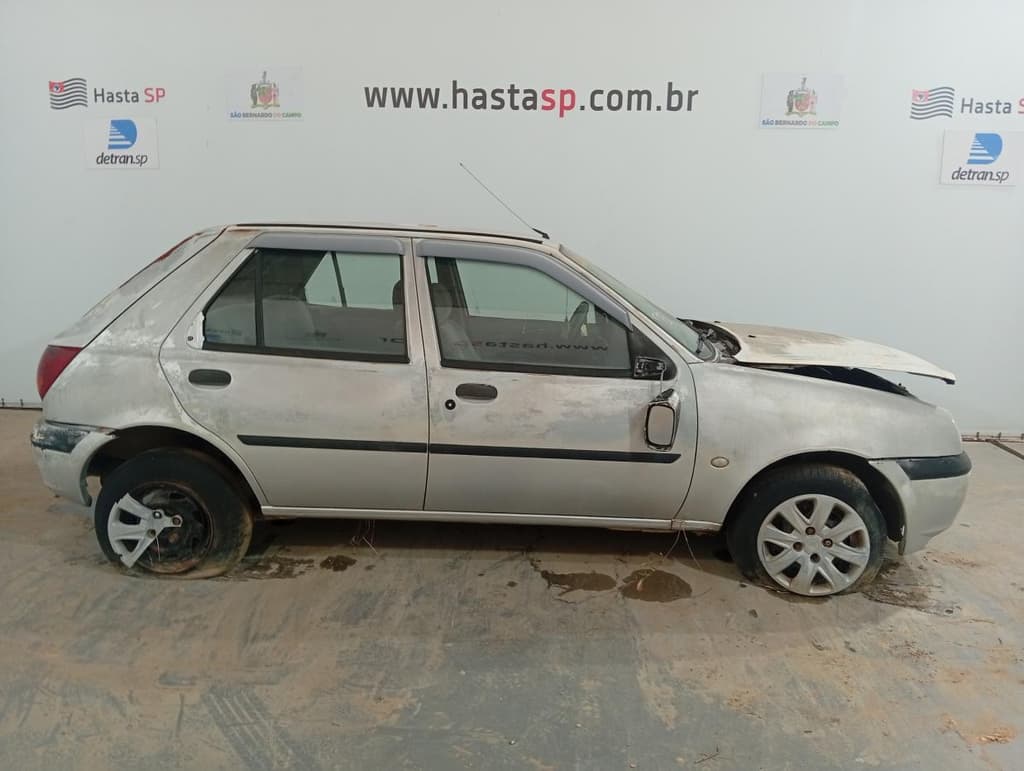 Ford Fiesta GL 2000 — foto 1