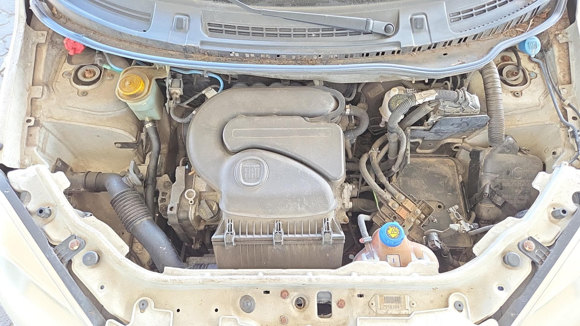 Fiat UNO Evolution 1.4 de 2016 — foto 3