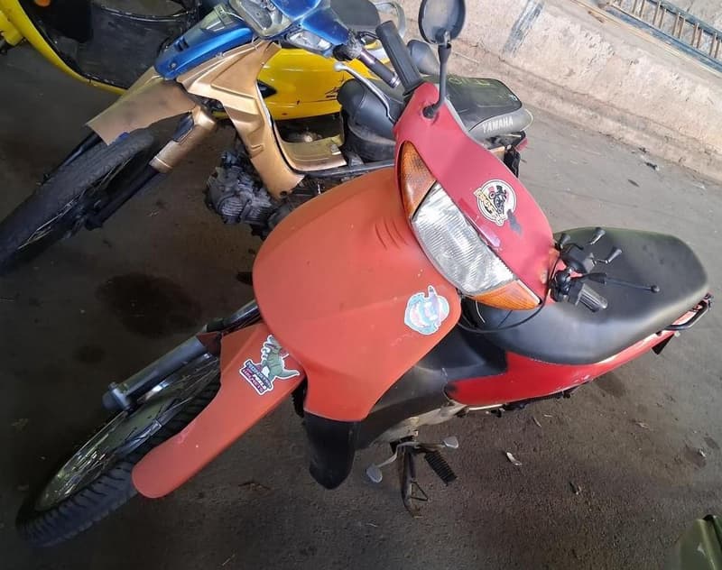 Honda C-100 BIZ 1998 — foto 2