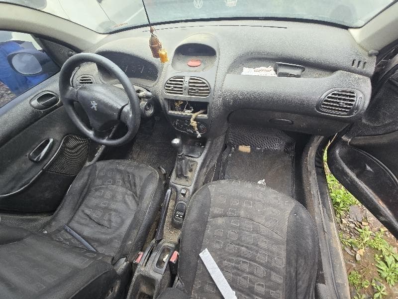 Peugeot 206 2004 — foto 3