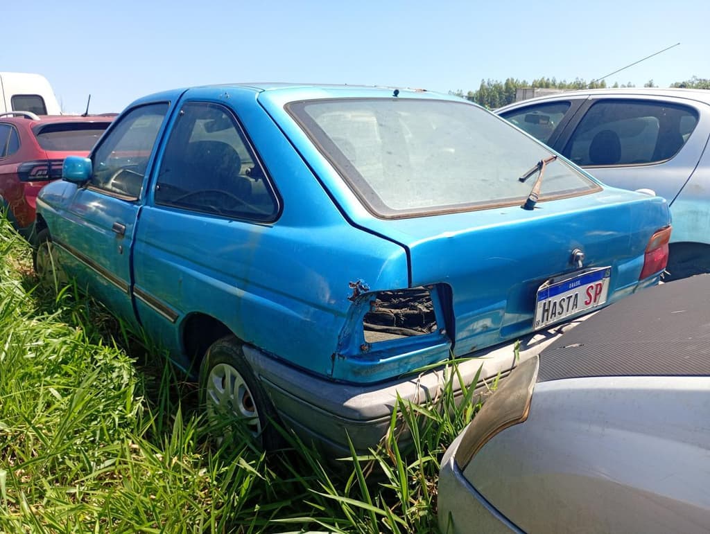 Ford Escort 1.8i GL 1994 — foto 1
