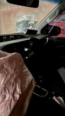 Toyota Hilux Cdsr A4fd (batido), 2022 — foto 2