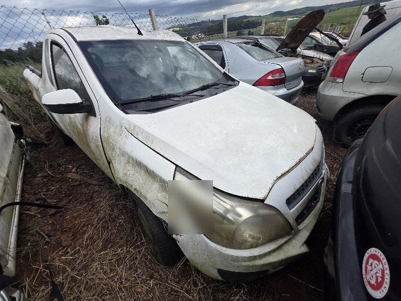 Chevrolet Montana LS 2014 — foto 2